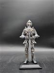 Beeld, Knight in armor with sword - 22 cm - Hars