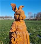 Beeldje - Bunny with flowers - IJzer (gegoten/gesmeed)