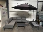 (249) Prachtige complete lounge met parasol.