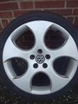 17  VW GTI velgen en banden Kleber Maxxis 5x100