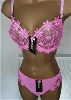 Chique Fuchsia / Roze BH met Slip voor D Cups