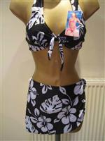 Zwarte Bikini met Witte Print en Pareo