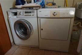 Wasmachine en droogkast