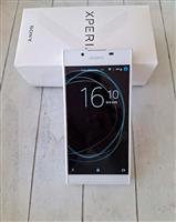 Parelmoerwitte Sony Xperia L1 Smartphone