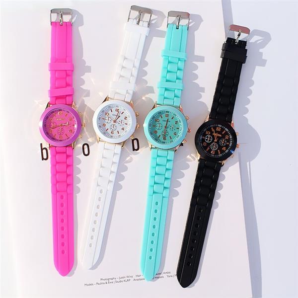 Grote foto jelly watch for women quartz clockwork silicone strap kleding dames horloges