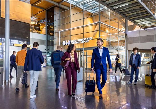 Grote foto te huur kantoorruimte schiphol boulevard 105 499 schiphol huizen en kamers bedrijfspanden