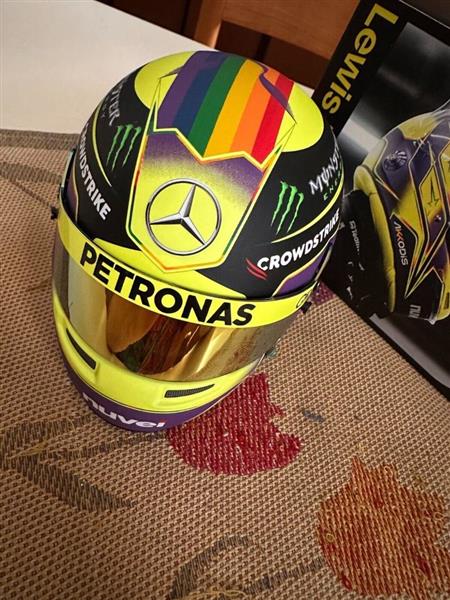 Grote foto lewis hamilton helmet bell 2023 mercedes f1 gp auto diversen autosport onderdelen