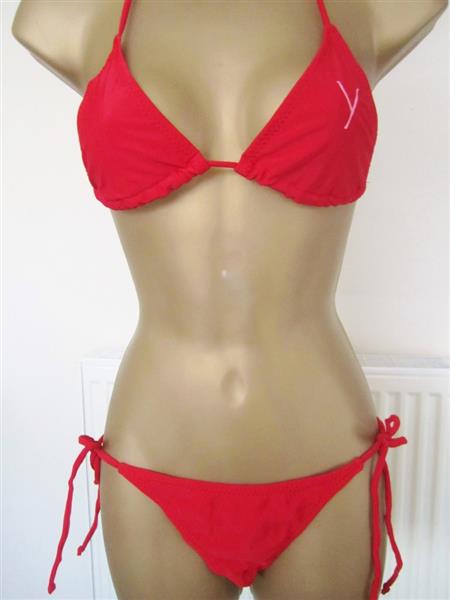 Grote foto mooie rode bikini met koordjes yamamay kleding dames badmode en zwemkleding