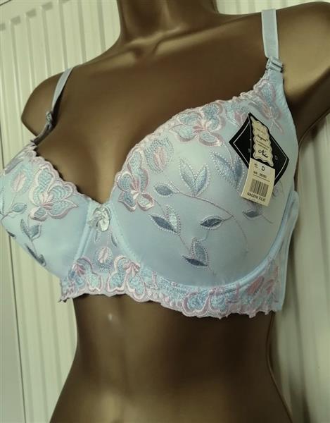 Grote foto chique zachtblauwe voorgevormde bh voor d cups kleding dames ondergoed en lingerie