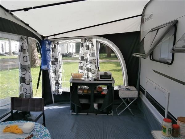 Grote foto dethleffs c joy 460 le van 2019 caravans en kamperen caravan