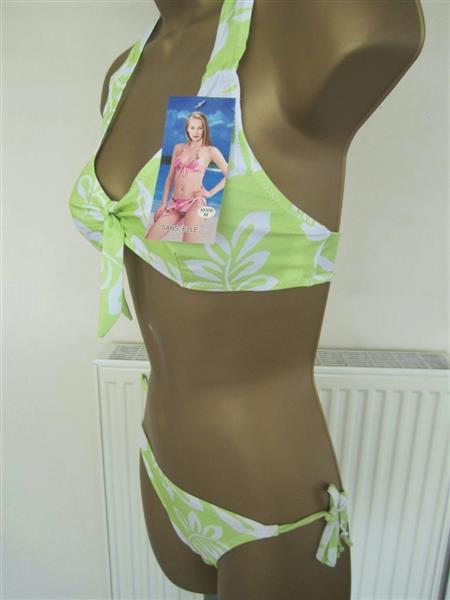 Grote foto pistache bikini met witte print en pareo kleding dames badmode en zwemkleding