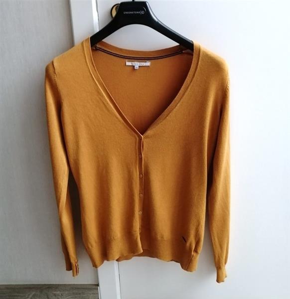 Grote foto cardigan in prachtige oker caramel kleur 40 kleding dames truien en vesten