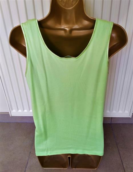 Grote foto elegante mouwloze top in warm pistachegroen kleding dames tops