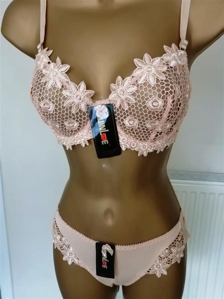 Grote foto chique goudbeige bh met slip d cups kleding dames ondergoed en lingerie