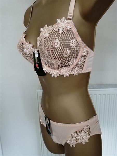 Grote foto chique goudbeige bh met slip d cups kleding dames ondergoed en lingerie