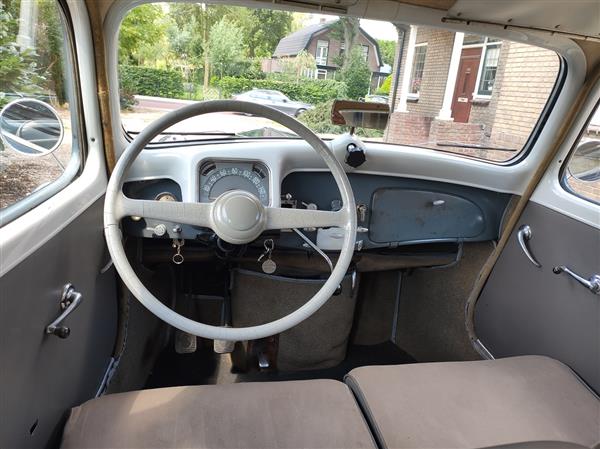 Grote foto citroen traction 11b 1955 in een z. g. st. auto citro n