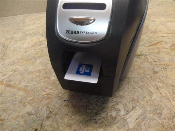 Grote foto zebra card zxp series 3 dual side thermal card printer full colour usb 300dpi computers en software printers