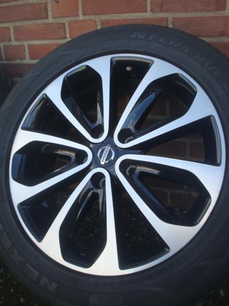 Grote foto 18 inch originele nissan qashqai velgen en banden auto onderdelen banden en velgen