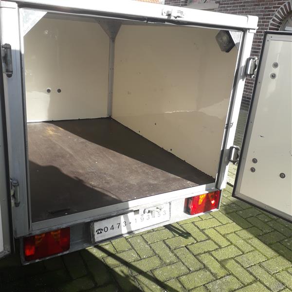 Grote foto gesloten aanhangwagen marco auto diversen aanhangers