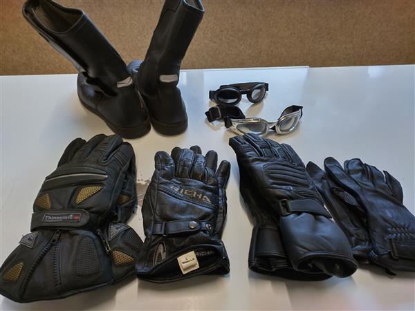 Grote foto moto kledij en accessoires motoren kleding