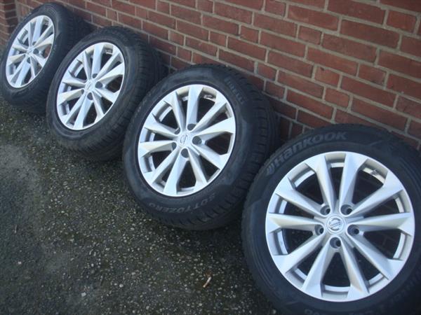 Grote foto 17 inch originele nissan qashqai velgen 5x114.3 auto onderdelen banden en velgen