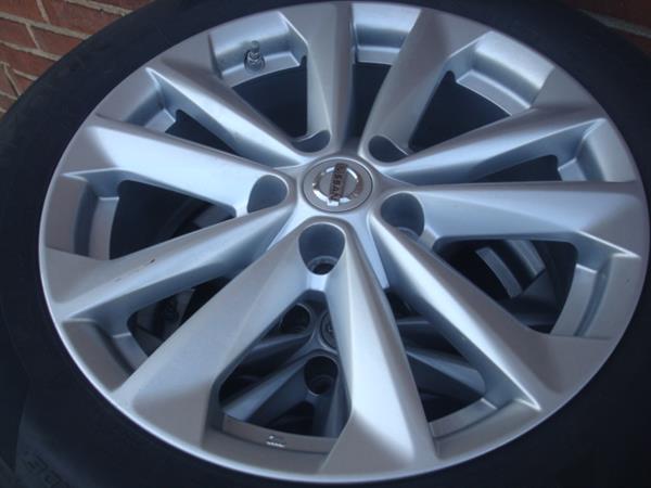 Grote foto 17 inch originele nissan qashqai velgen 5x114.3 auto onderdelen banden en velgen