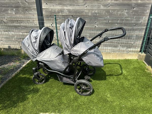 Grote foto kinderwagen tweeling kinderen en baby tweelingen en meerlingen