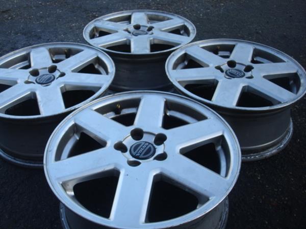 Grote foto 17 inch originele volvo velgen steek 5x108 auto onderdelen banden en velgen