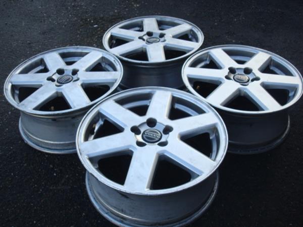 Grote foto 17 inch originele volvo velgen steek 5x108 auto onderdelen banden en velgen