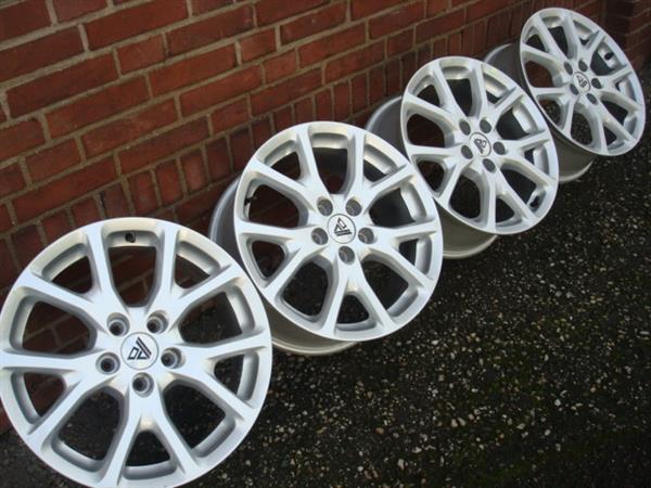 Grote foto 17 inch originele jeep velgen steek 5x110 auto onderdelen banden en velgen