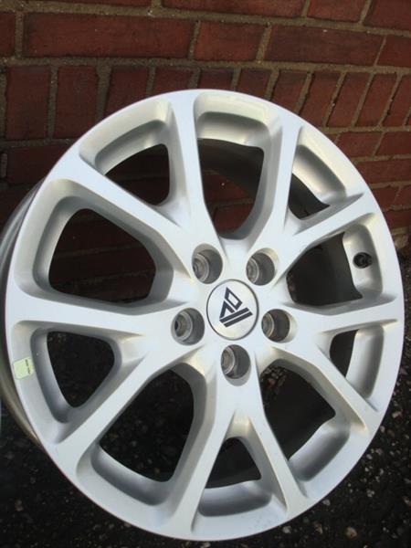 Grote foto 17 inch originele jeep velgen steek 5x110 auto onderdelen banden en velgen