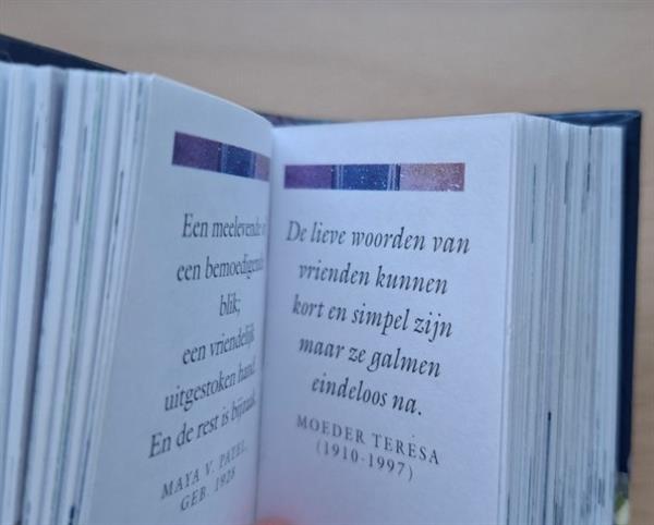 Grote foto vintage mini boekje met hoes voor een vriendin boeken gedichten en po zie