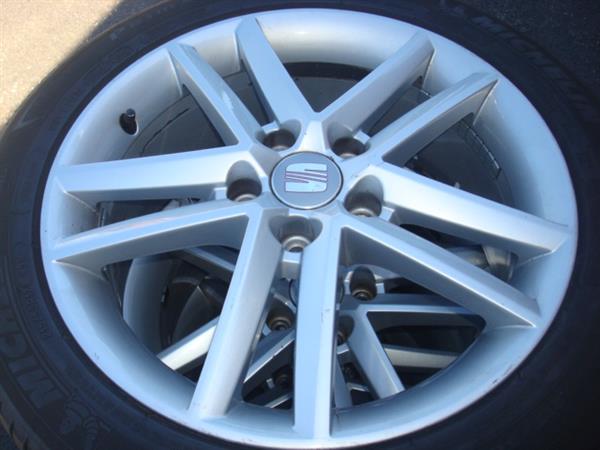 Grote foto 17 inch seat velgen en banden steek 5x112 auto onderdelen banden en velgen