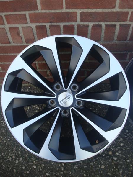 Grote foto 18 inch cms c21 mat black with polished face kia auto onderdelen banden en velgen