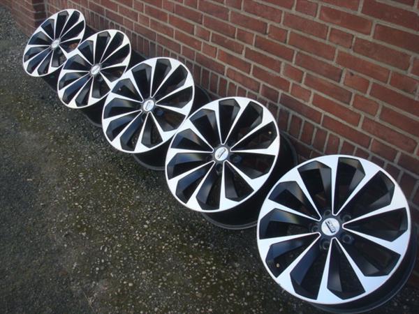 Grote foto 18 inch cms c21 mat black with polished face kia auto onderdelen banden en velgen