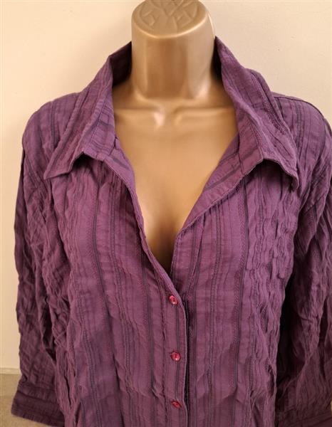 Grote foto prachtige aubergine violet blouse met frons xxl kleding dames blouses