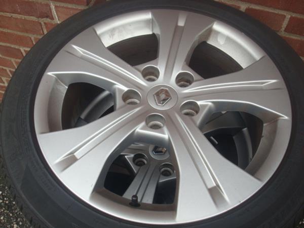 Grote foto 17 originele renault megane velgen banden 5x114.3 auto onderdelen banden en velgen