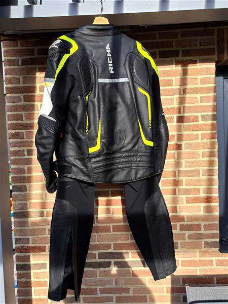 Grote foto lederen tweedelig motorpak richa motoren kleding