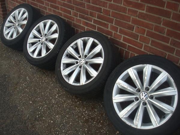 Grote foto 17 inch origineel highline velgen vw passat golf auto onderdelen banden en velgen