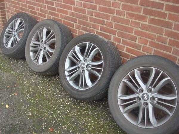 Grote foto 17 inch originele hyundai tucson velgen 5x114.3 auto onderdelen banden en velgen