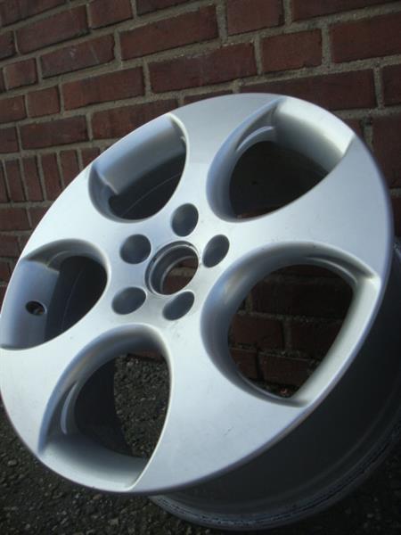 Grote foto 17 inch originele gti velgen steek 5x112 auto onderdelen banden en velgen