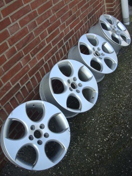 Grote foto 17 inch originele gti velgen steek 5x112 auto onderdelen banden en velgen