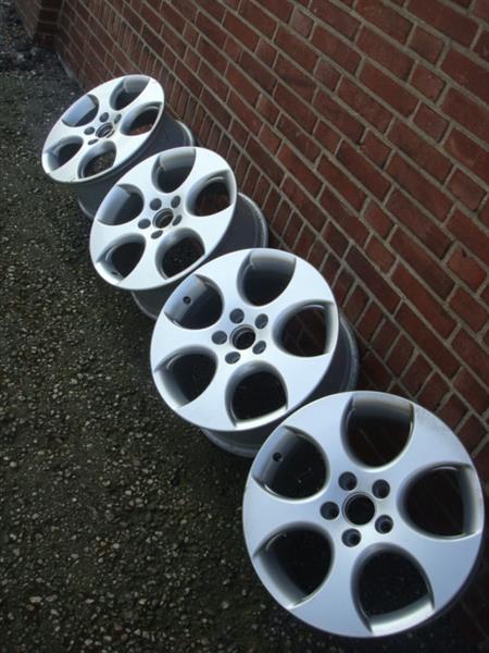 Grote foto 17 inch originele gti velgen steek 5x112 auto onderdelen banden en velgen