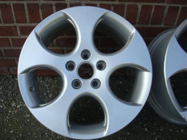 Grote foto 17 inch originele gti velgen steek 5x112 auto onderdelen banden en velgen