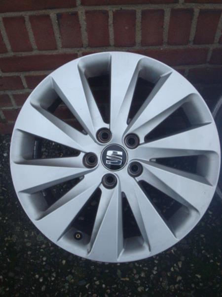 Grote foto 16 originele seat arona 16 inch velgen steek 5x100 auto onderdelen banden en velgen