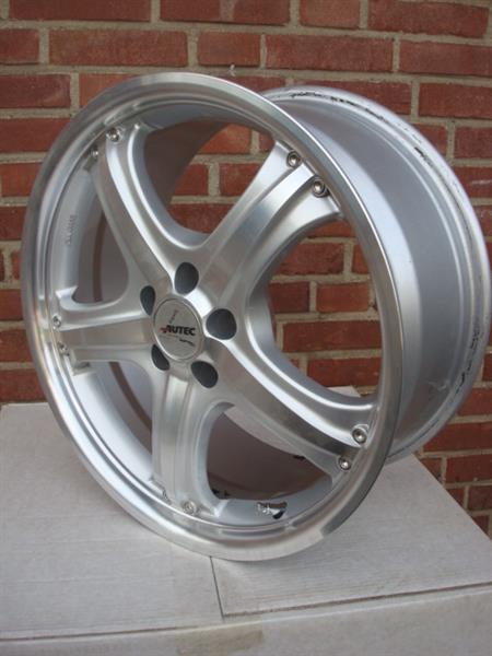 Grote foto 17 inch autec velgen niewu set steek5x100 auto onderdelen banden en velgen