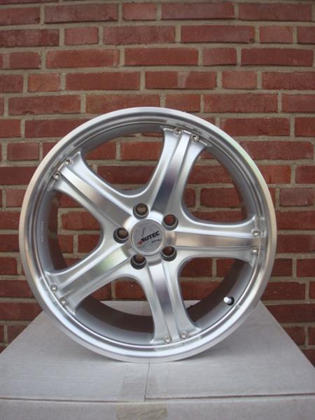 Grote foto 17 inch autec velgen niewu set steek5x100 auto onderdelen banden en velgen