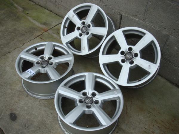 Grote foto 17 inch rs6 velgen steek 5x112 auto onderdelen banden en velgen