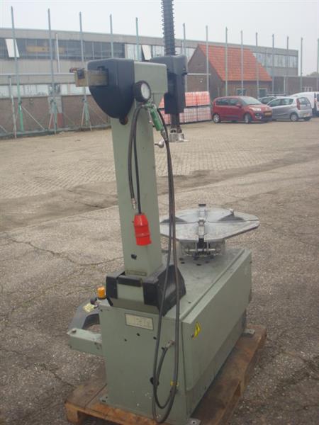 Grote foto banden demonteer apparaat 230v weber tools wt 50 auto diversen gereedschap