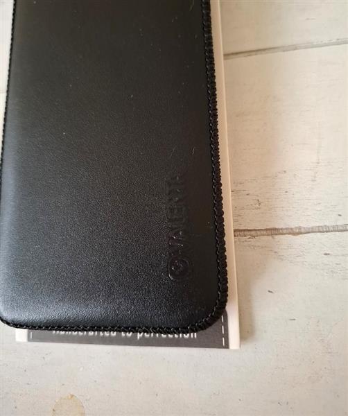 Grote foto valenta zwart lederen gsm tasje zakje hoesje telecommunicatie hoesjes